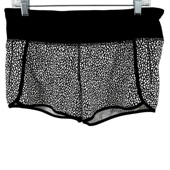 Lululemon Run Times Short 4" Swift Ultra Lycra Luxtreme Miss Mosaic Black 8 - Picture 2 of 5